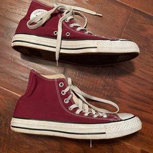 Converse size 9